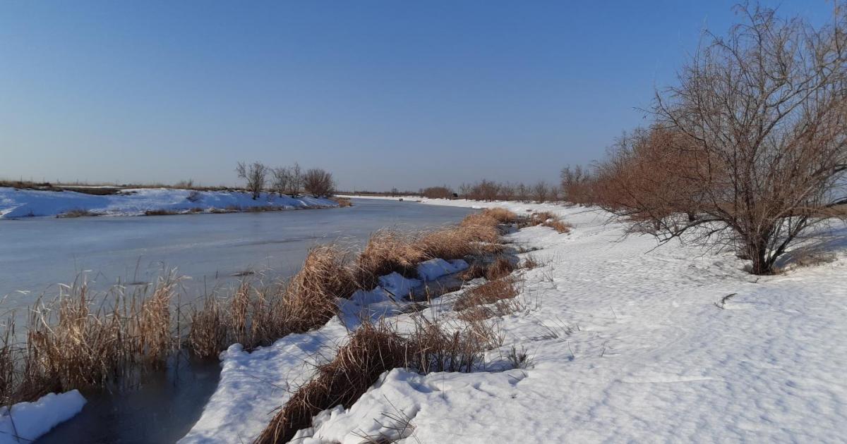 Последний лёд в разных водоёмах