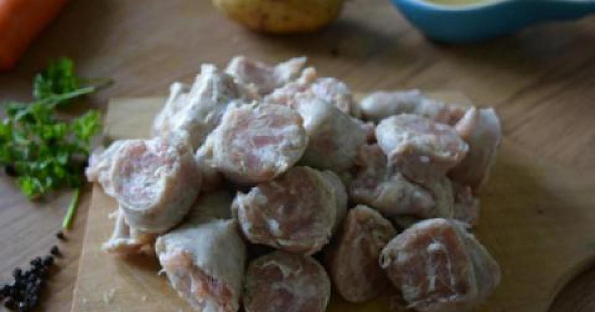 Домашние (охотничьи) колбаски, тушенные с овощами